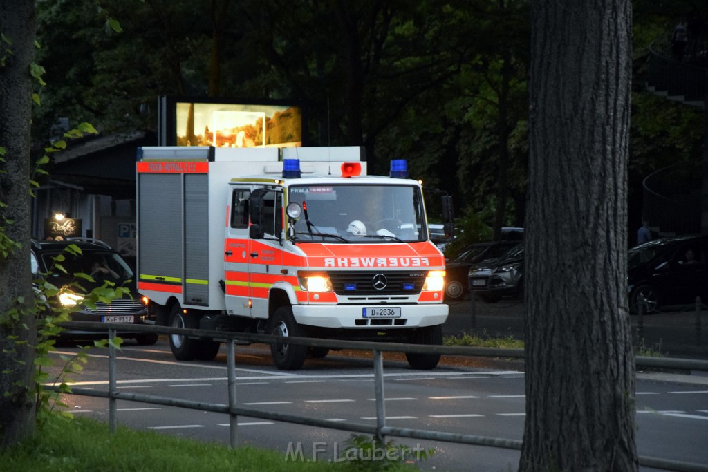 Koelner Seilbahn Gondel blieb haengen Koeln Linksrheinisch P825.JPG - Miklos Laubert